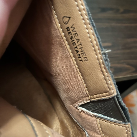 Signed Vionic suede shoe boots - Picture 5 of 5